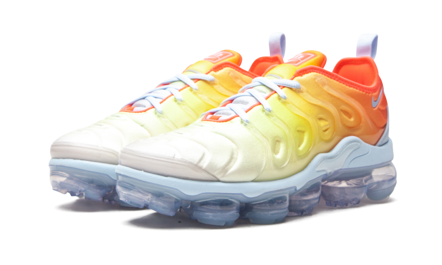 WMNS VaporMax Plus Sunrise