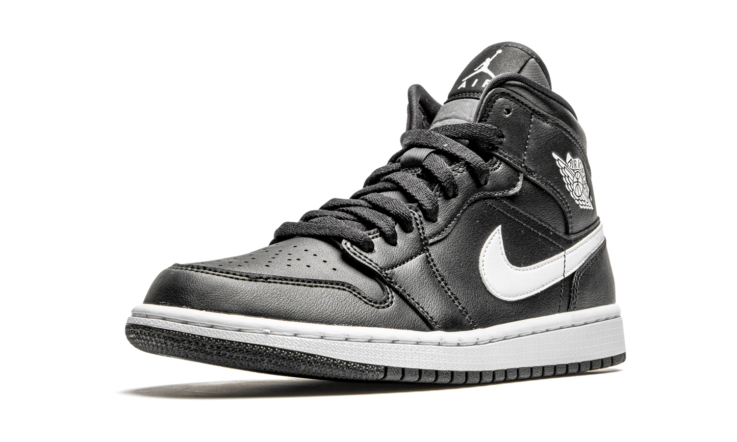 AIR JORDAN 1 MID WMNS Black / White