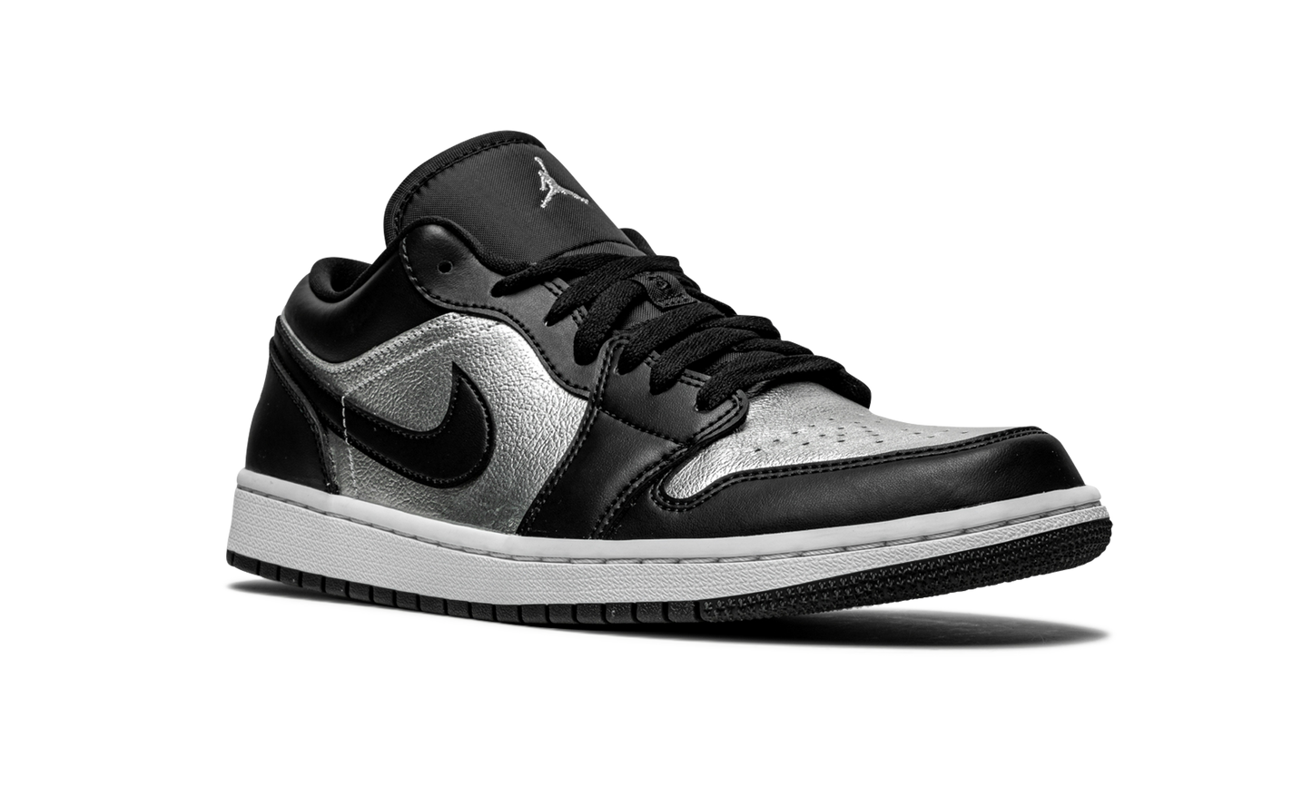 AIR JORDAN 1 LOW SE WMNS Silver Toe