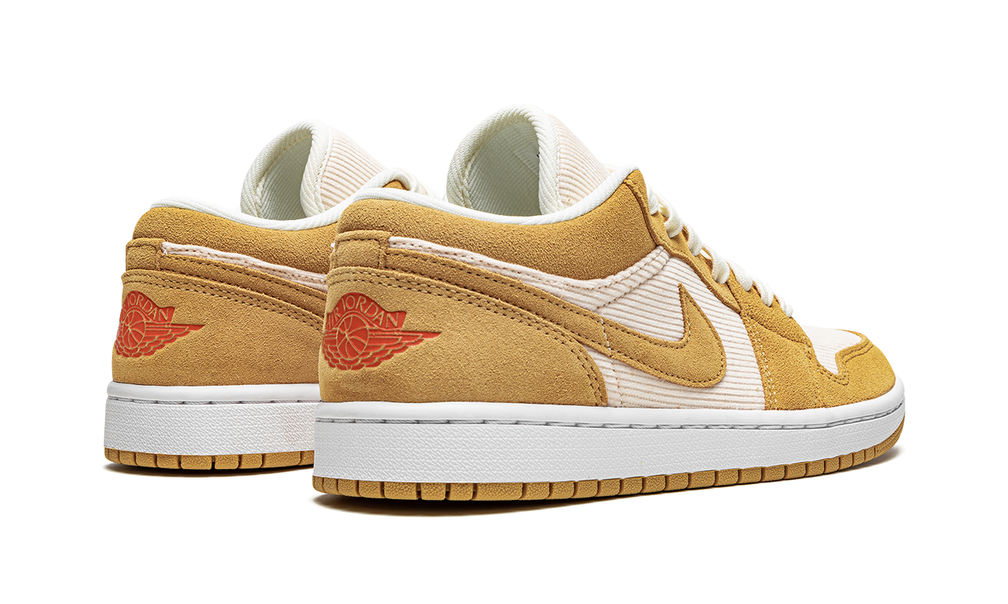 AIR JORDAN 1 LO SE WMNS Corduroy & Suede