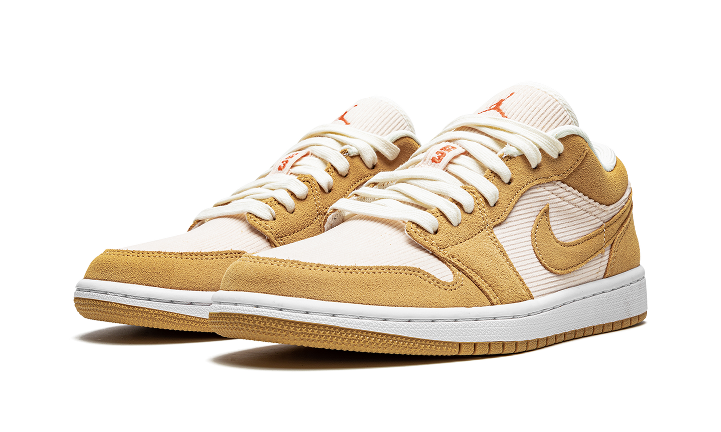 AIR JORDAN 1 LO SE WMNS Corduroy & Suede