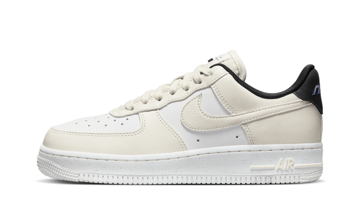 Air Force 1 Low '07 WMNS Coconut Milk Black Ultramarine