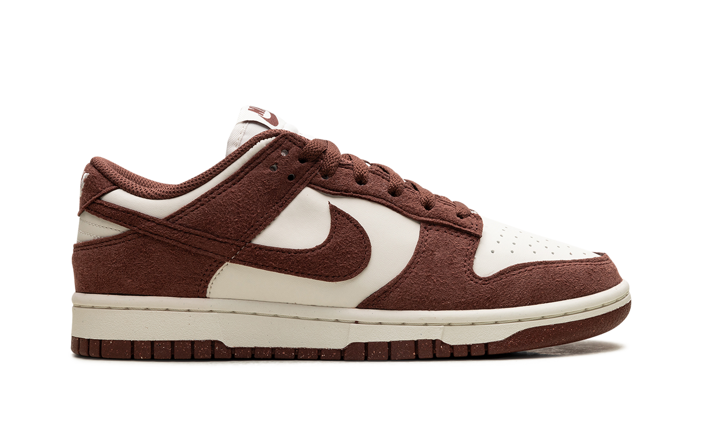 Dunk Low Next Nature WMNS Red Sepia