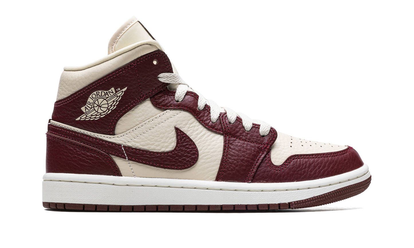 AIR JORDAN 1 WMNS Split Cherrywood Red