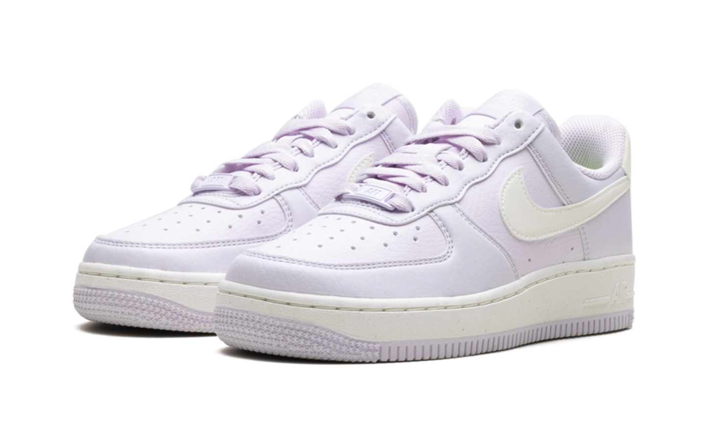 AIR FORCE 1 '07 NEXT NATURE WMNS Barely Grape
