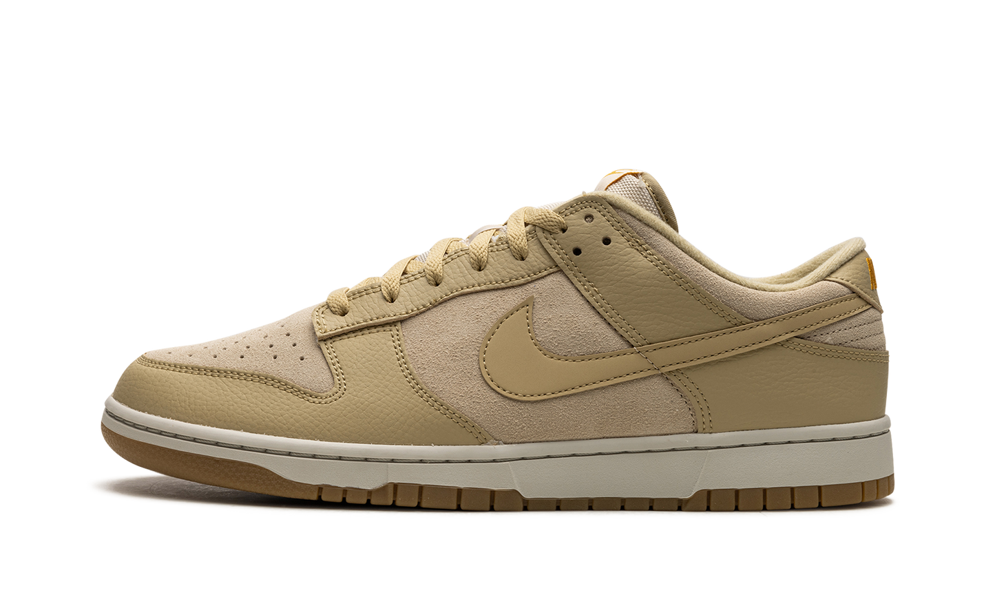 Dunk Low Khaki / Gum
