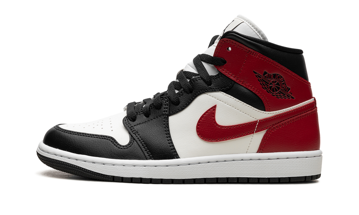 AIR JORDAN 1 MID WMNS Black Toe