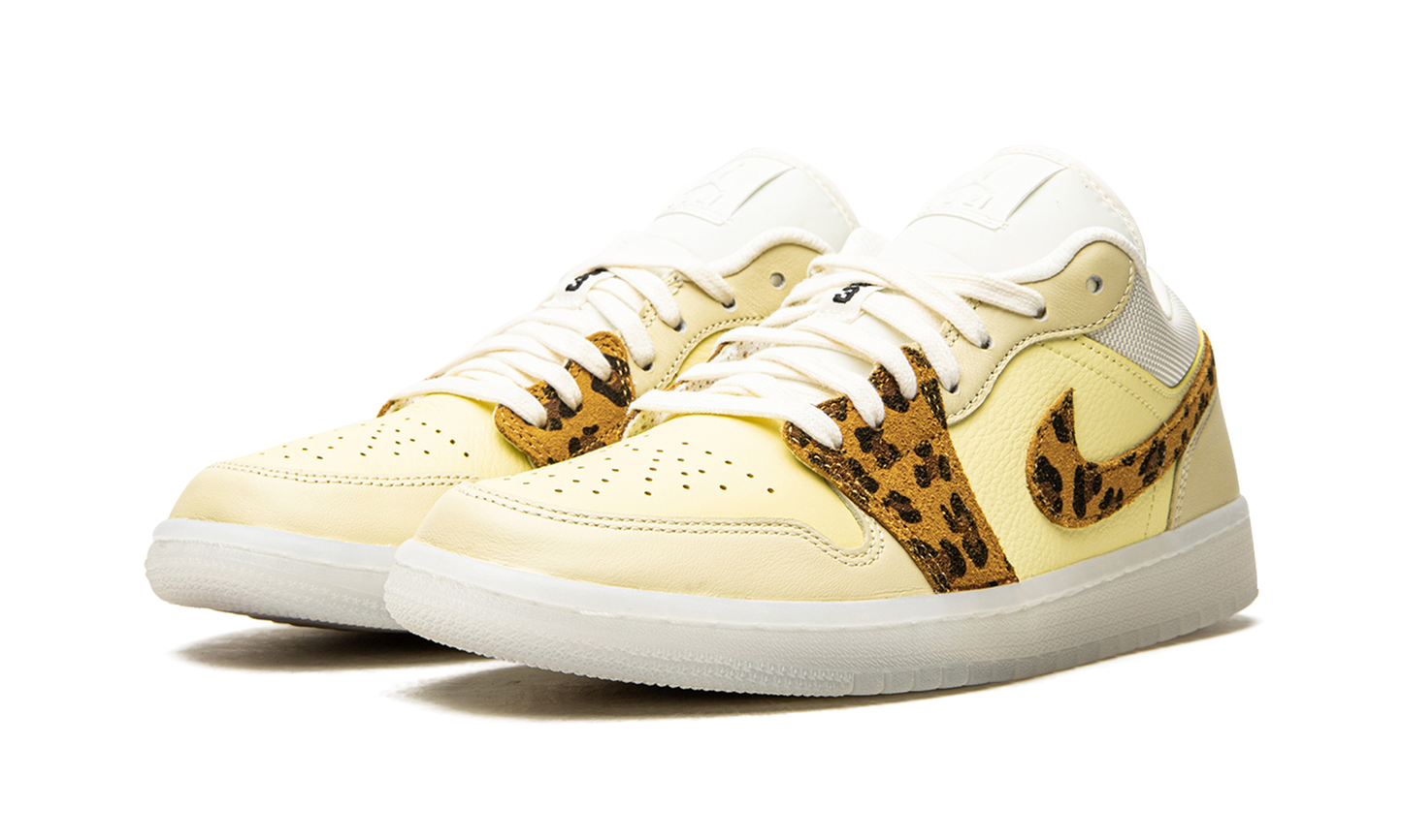 AIR JORDAN 1 LO WMNS SNKRS Day