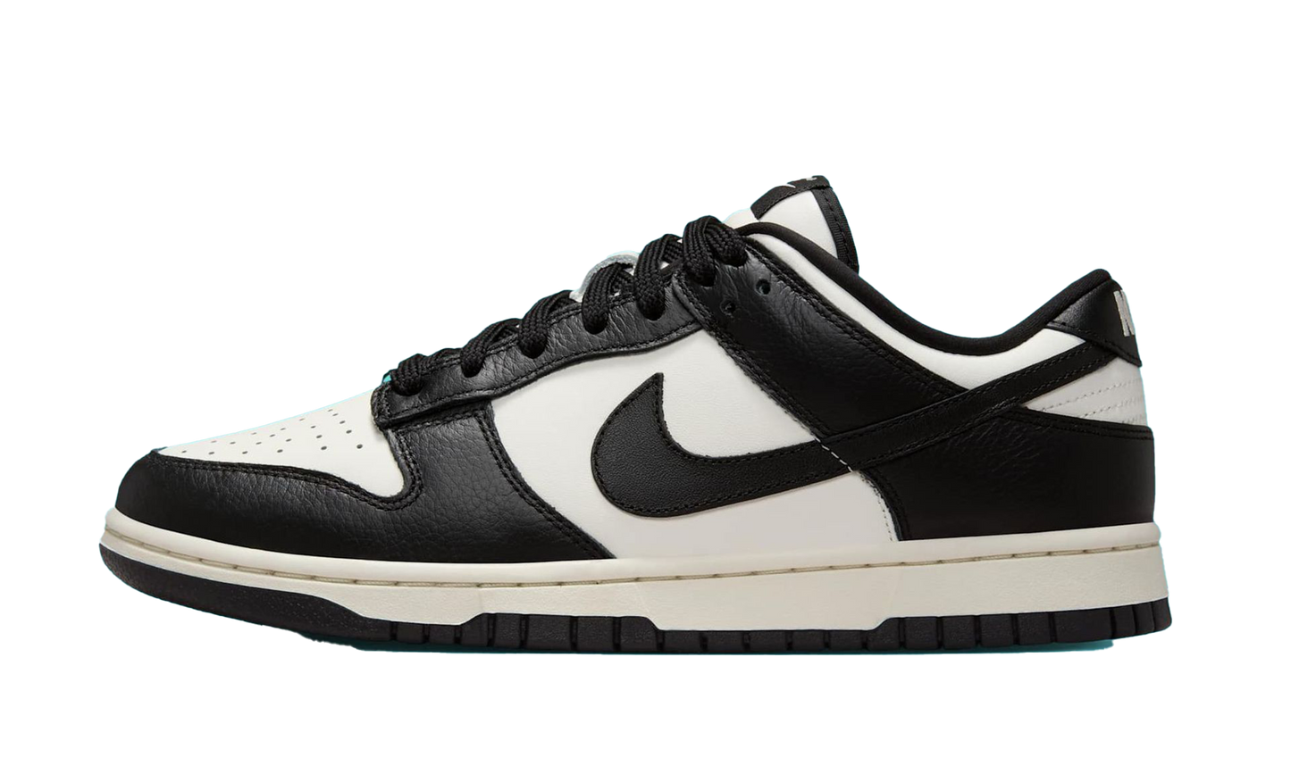 Dunk Low SE WMNS Cherry Charms - Panda