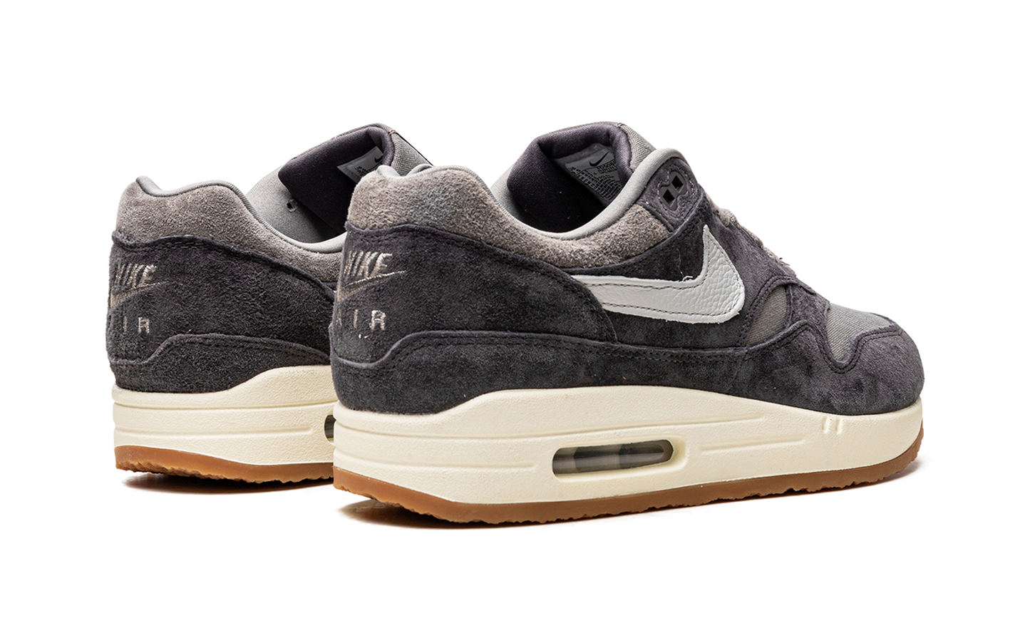 Air Max 1 PRM Crepe Soft Grey