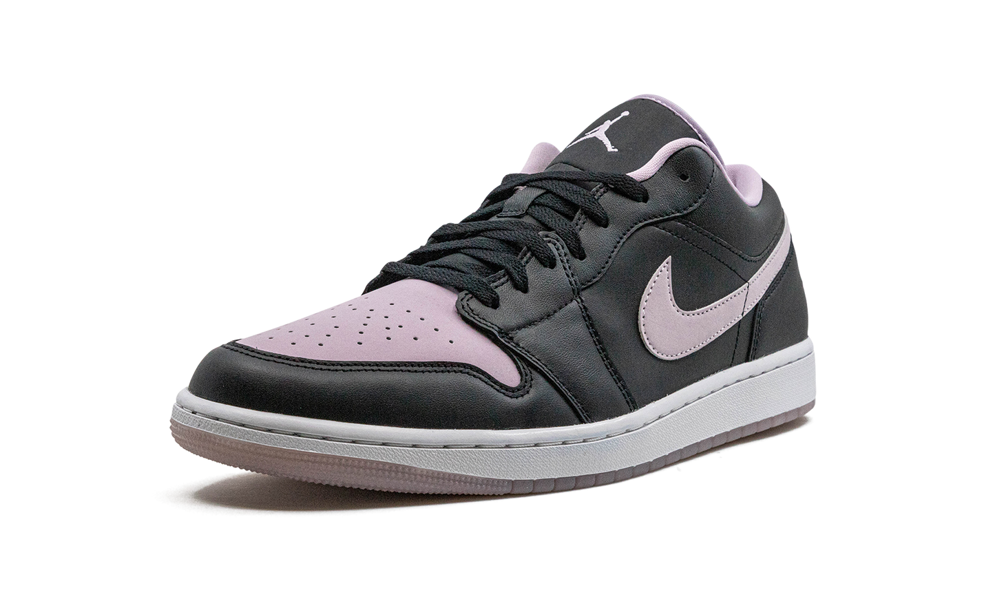 Jordan 1 Low SE Iced Lilac