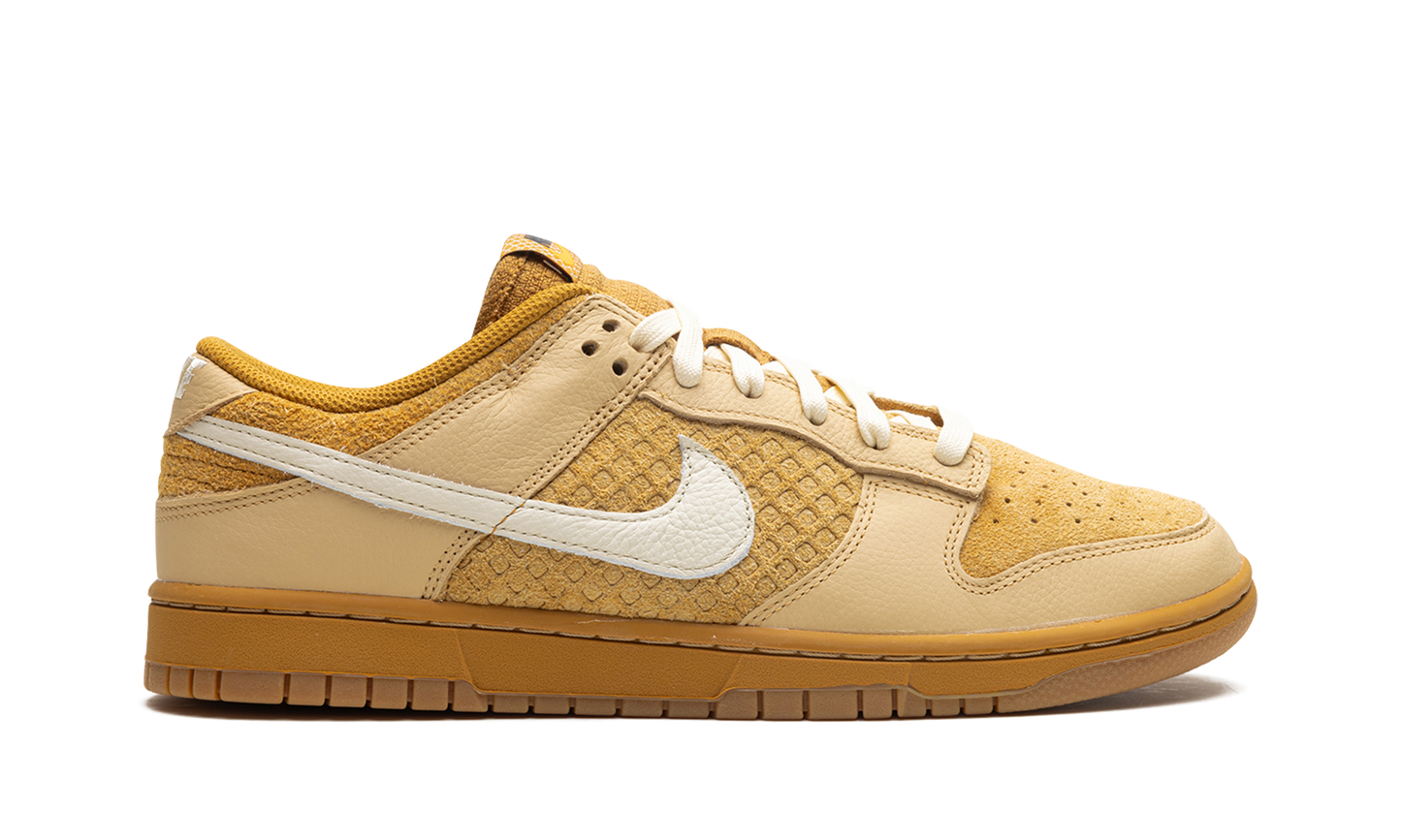 Dunk Low Waffle