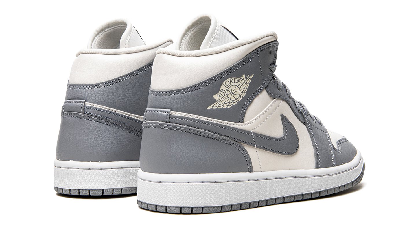 AIR JORDAN 1 MID WMNS Stealth