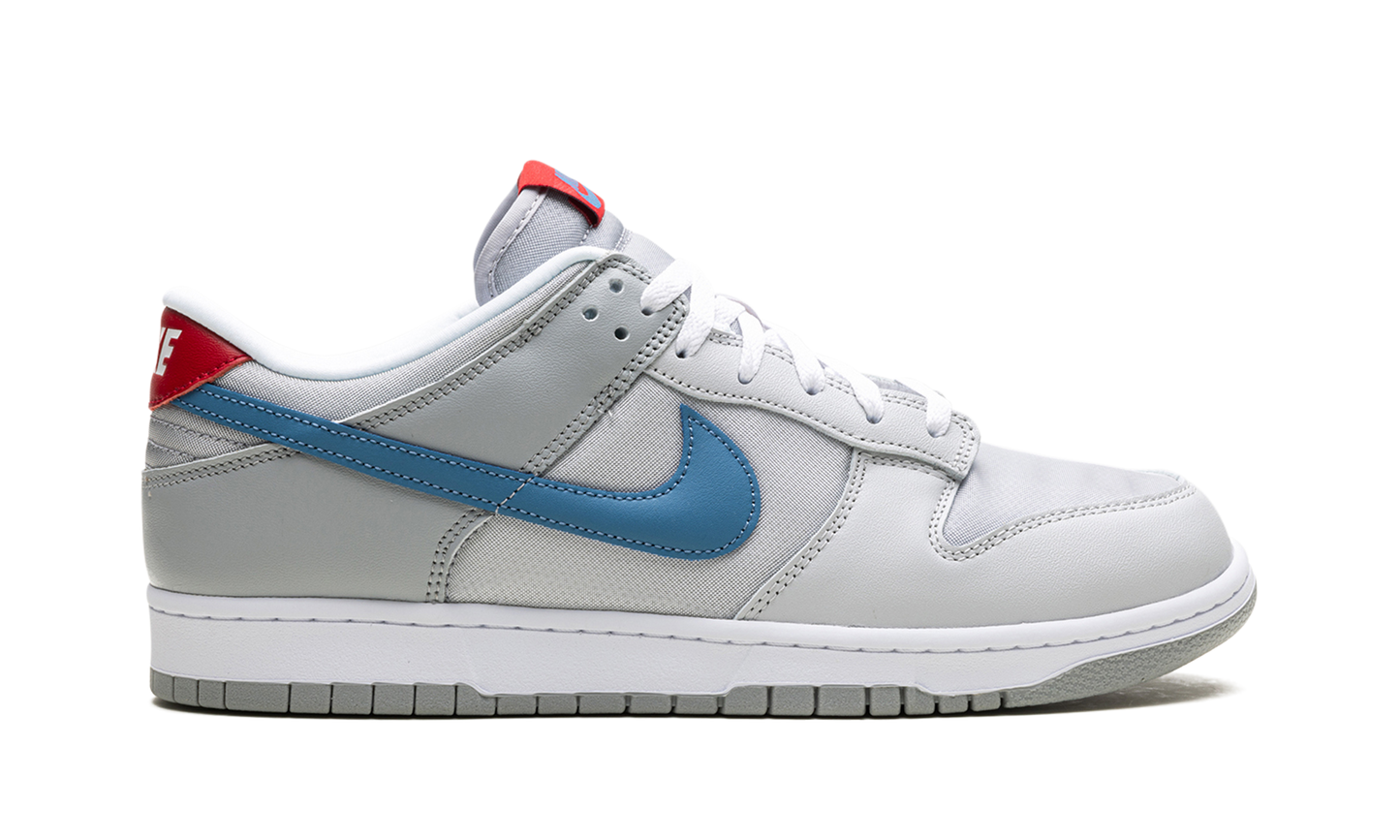 Dunk low Silver Surfer