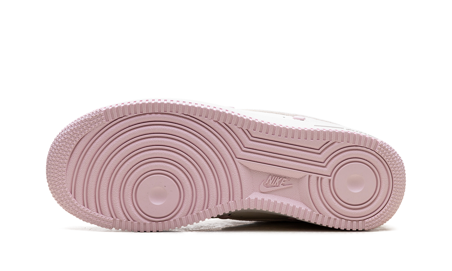 Air Force 1 Low WMNS Valentine's Day