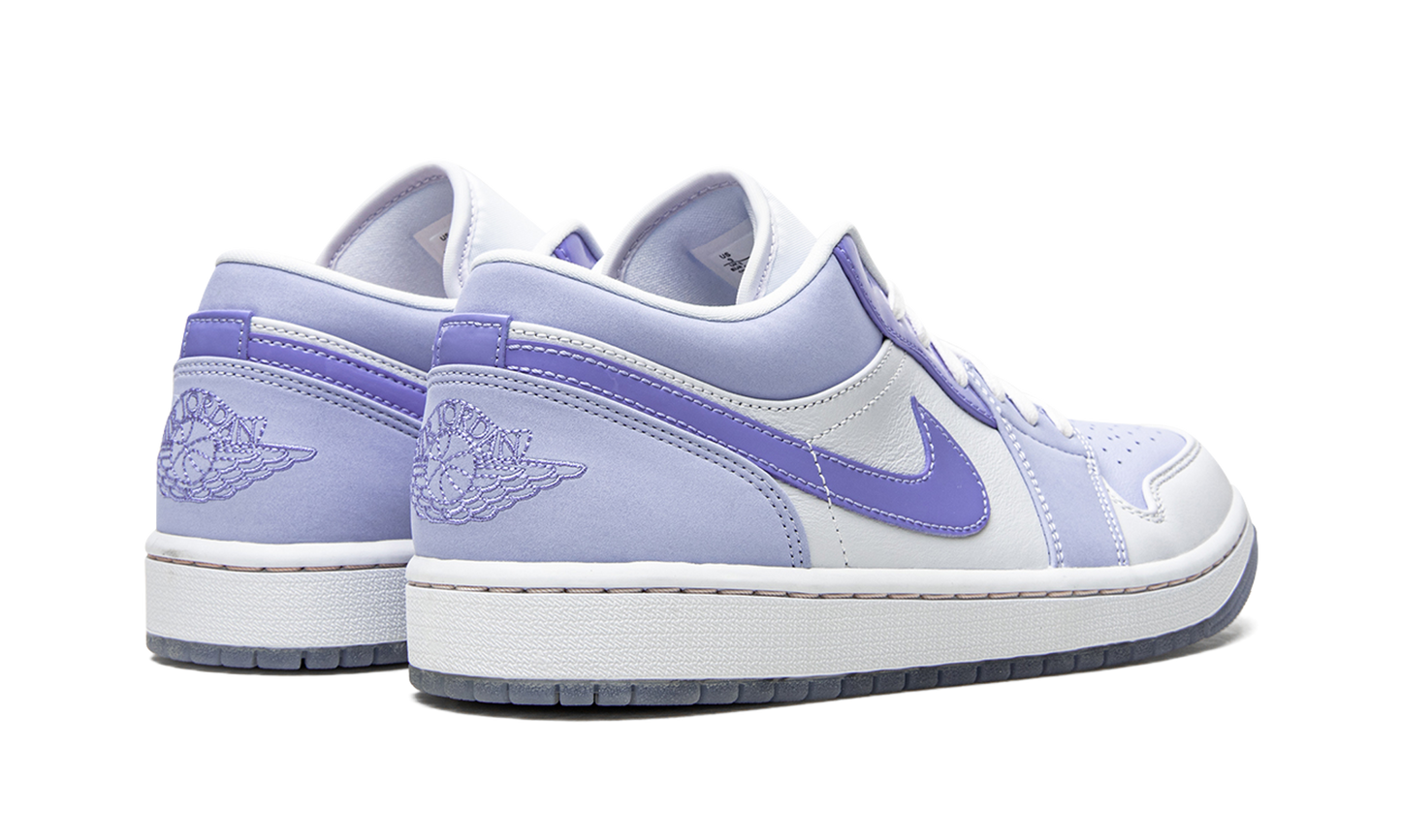 Jordan 1 Low SE Mighty Swooshers