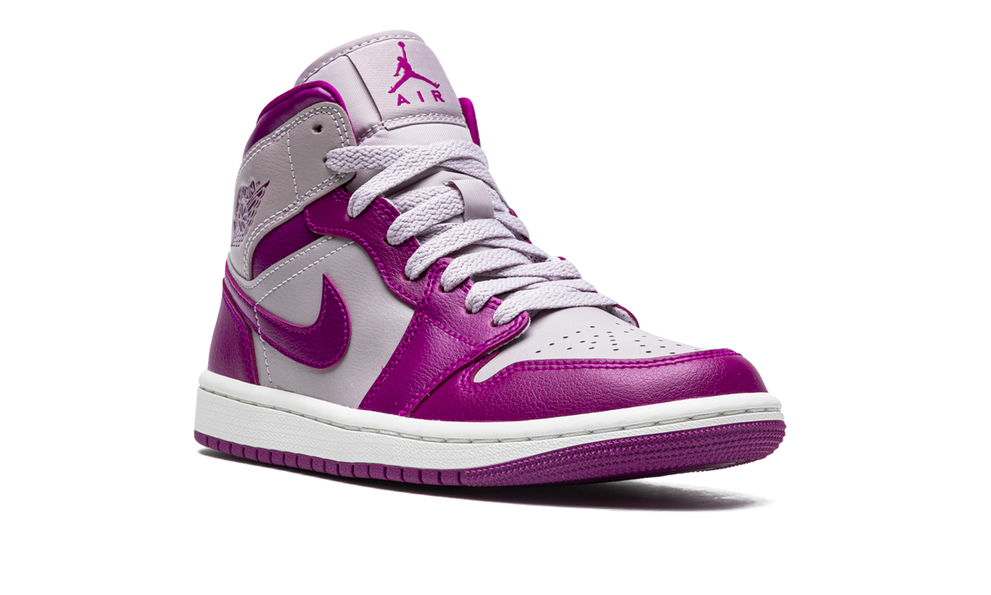 AIR JORDAN 1 MID WMNS Magenta