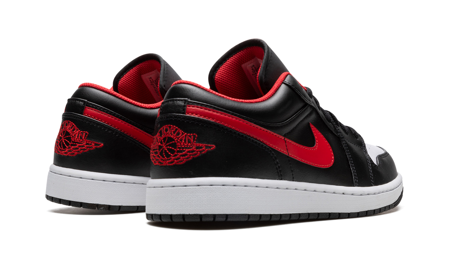 Air Jordan 1 Low White Toe