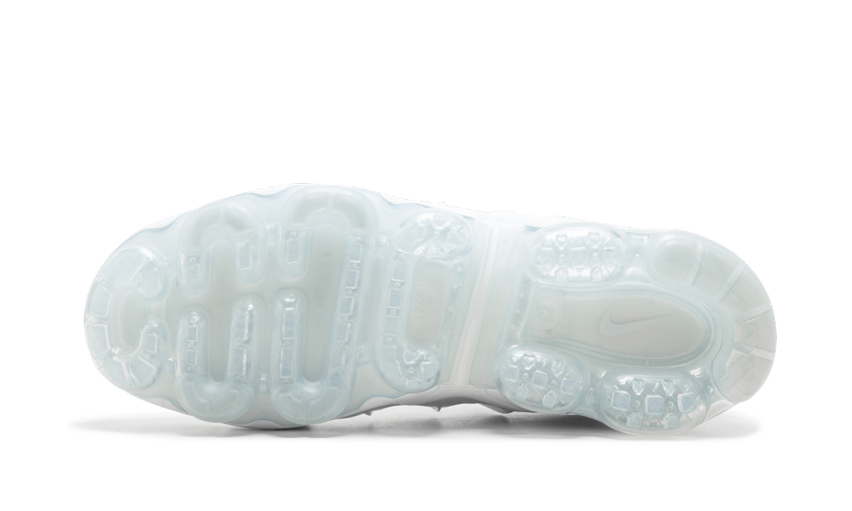 Air Vapormax Plus Triple White
