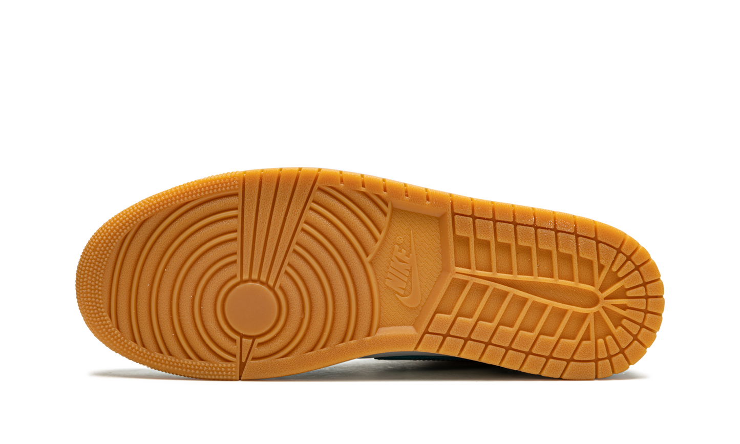 Air Jordan 1 Low SE Barcelona