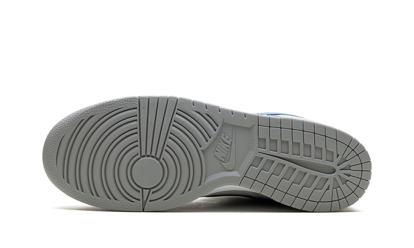 Dunk low Silver Surfer