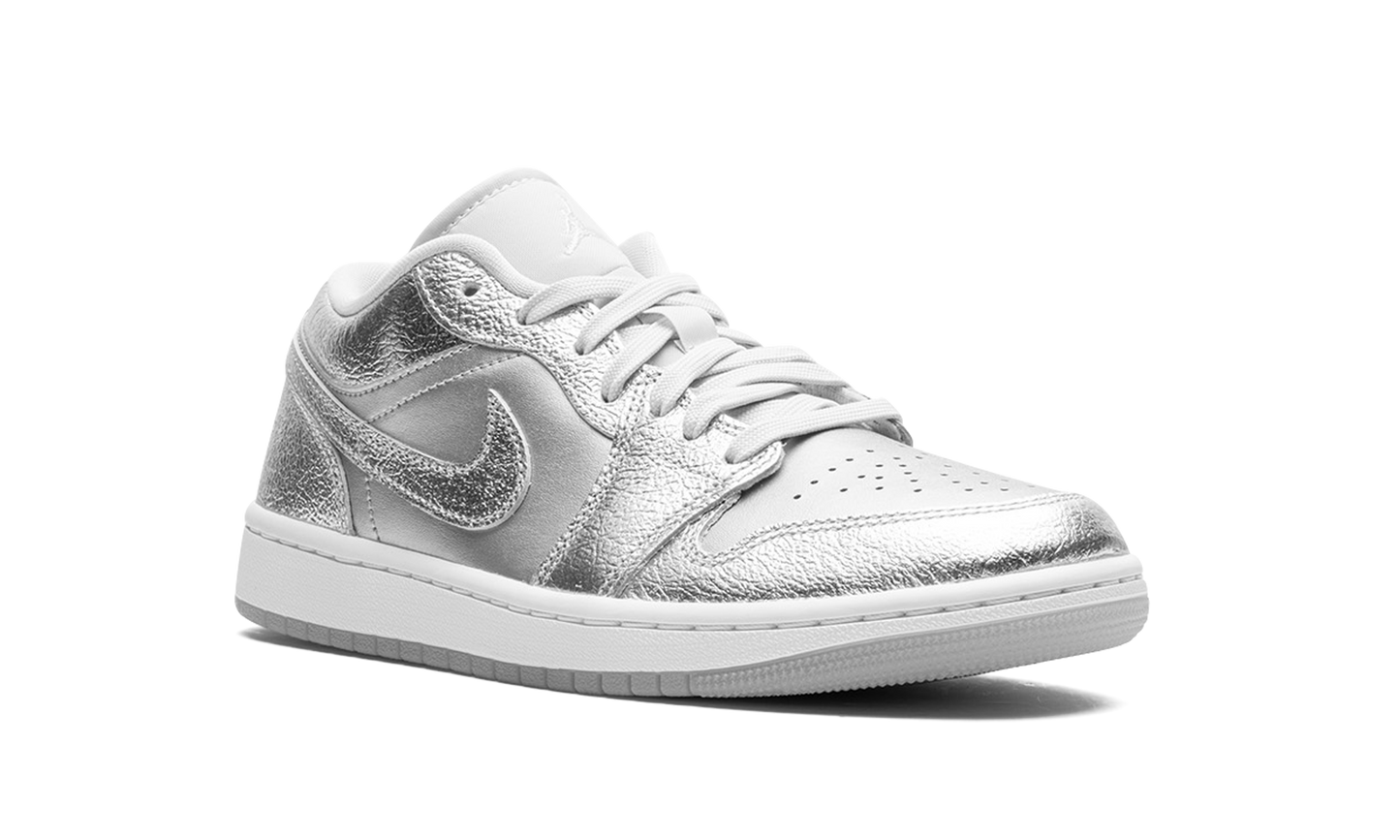 Air Jordan 1 Low SE WMNS Metallic Silver