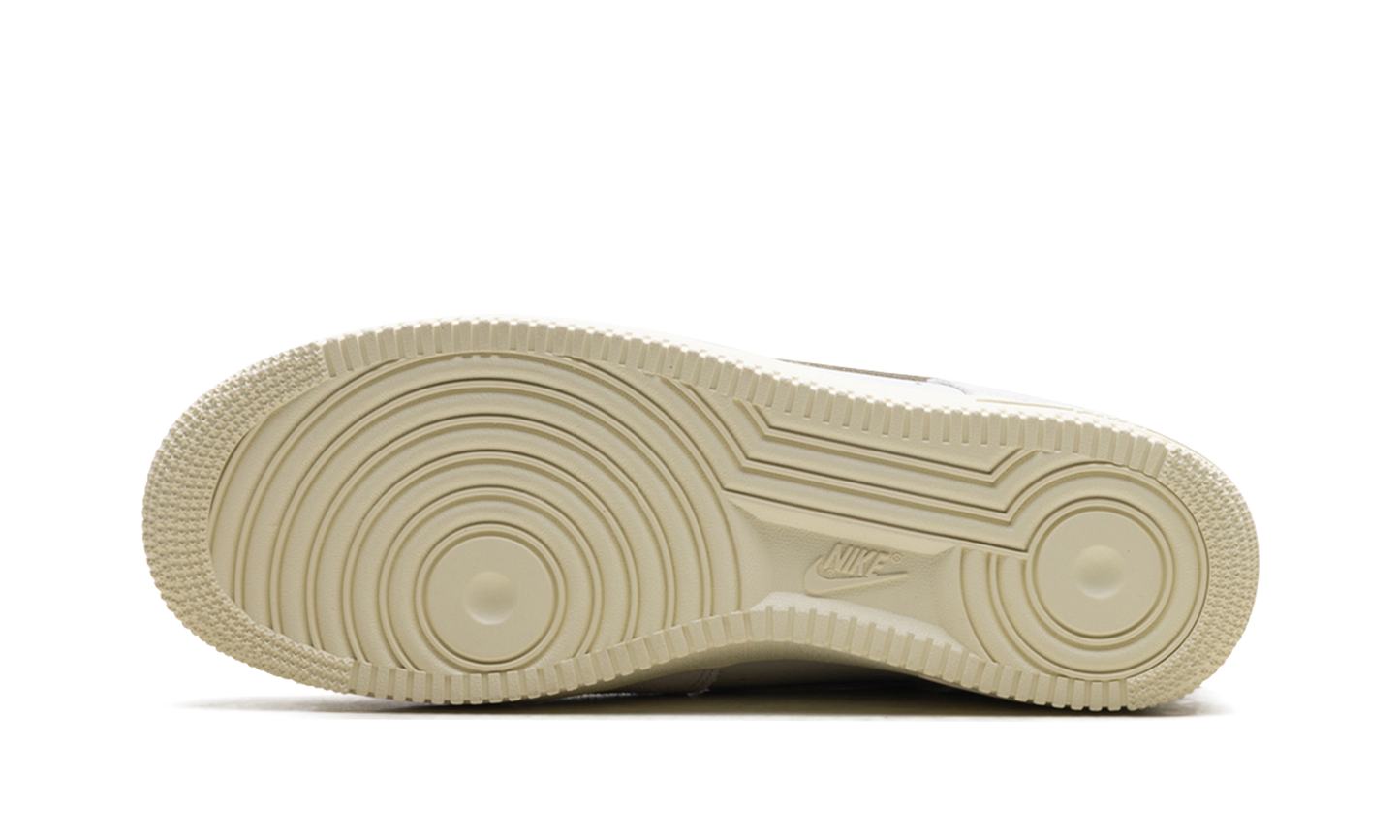 Air force 1 Light Bone