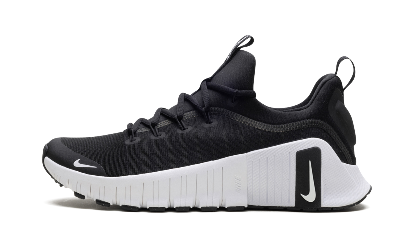 Free Metcon 6 WMNS Black White