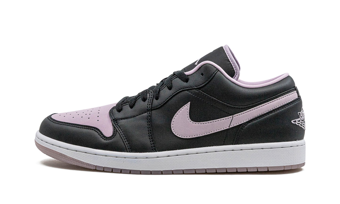 Jordan 1 Low SE Iced Lilac