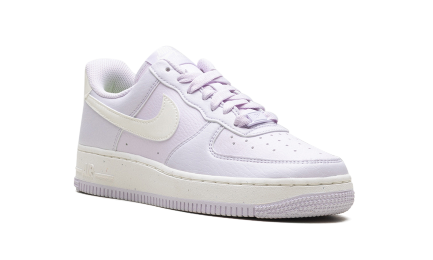 AIR FORCE 1 '07 NEXT NATURE WMNS Barely Grape