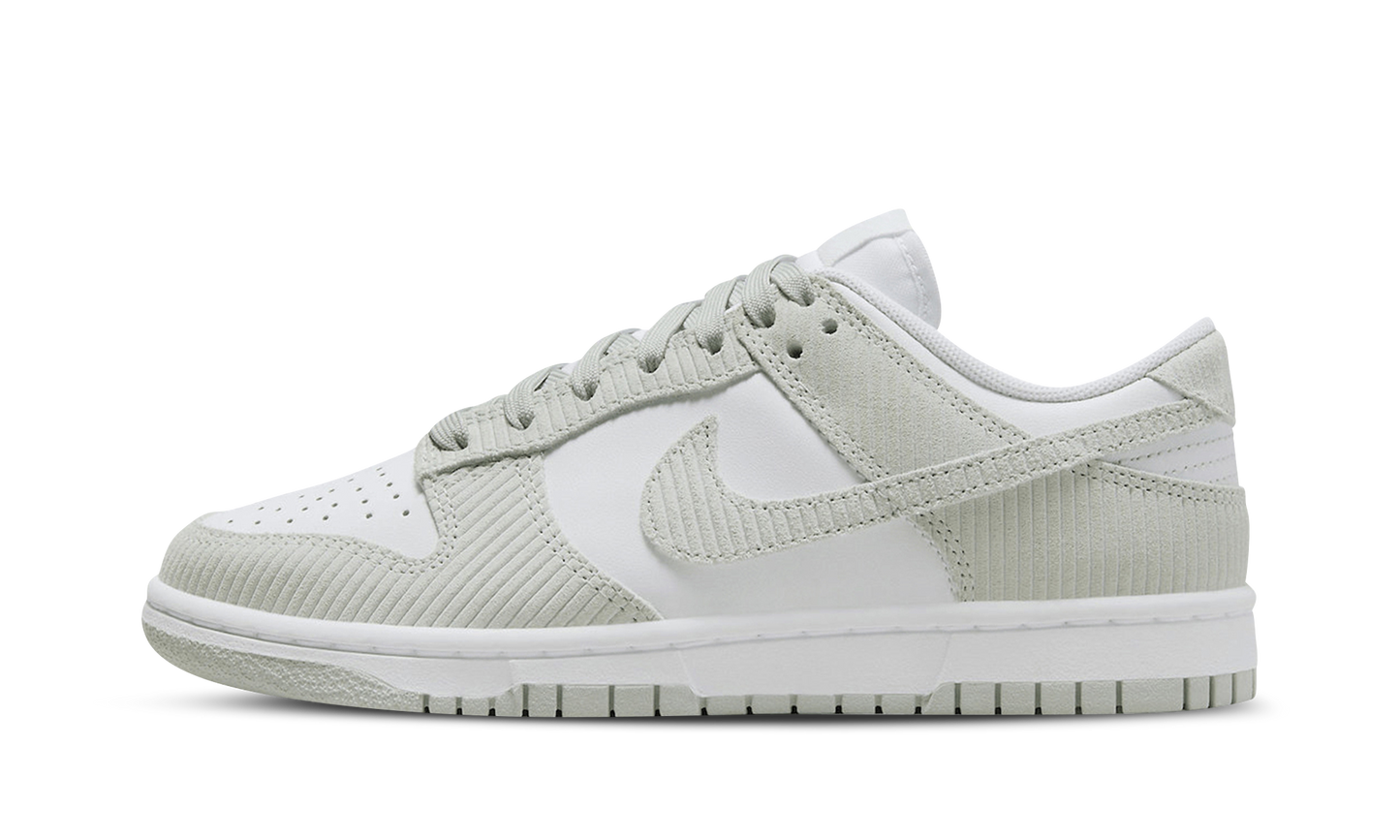 DUNK LOW WMNS Grey Corduroy