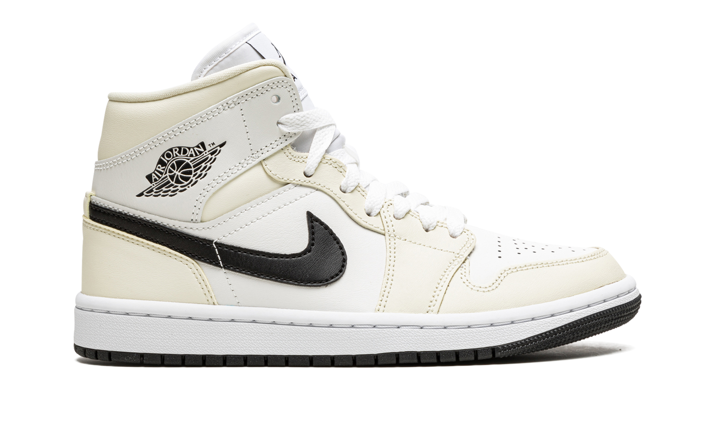AIR JORDAN 1 MID WMNS Coconut Milk