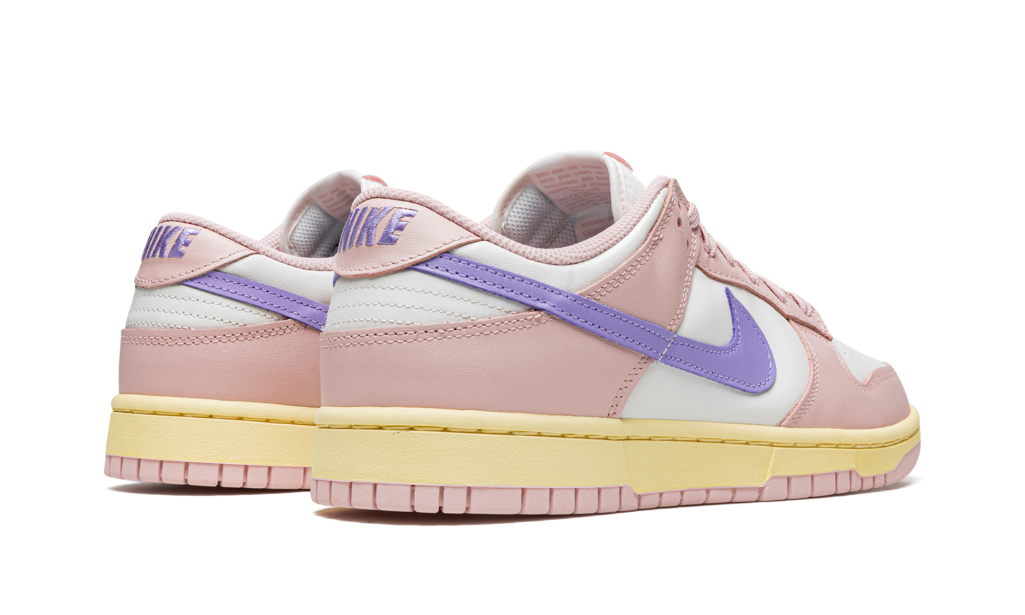 DUNK LOW WMNS Pink Oxford