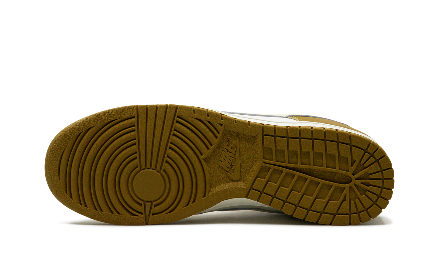Dunk Low Bronzine