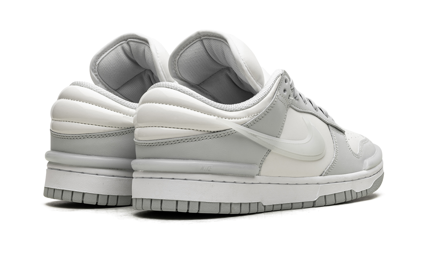 Dunk Low Twist WMNS LIGHT SILVER