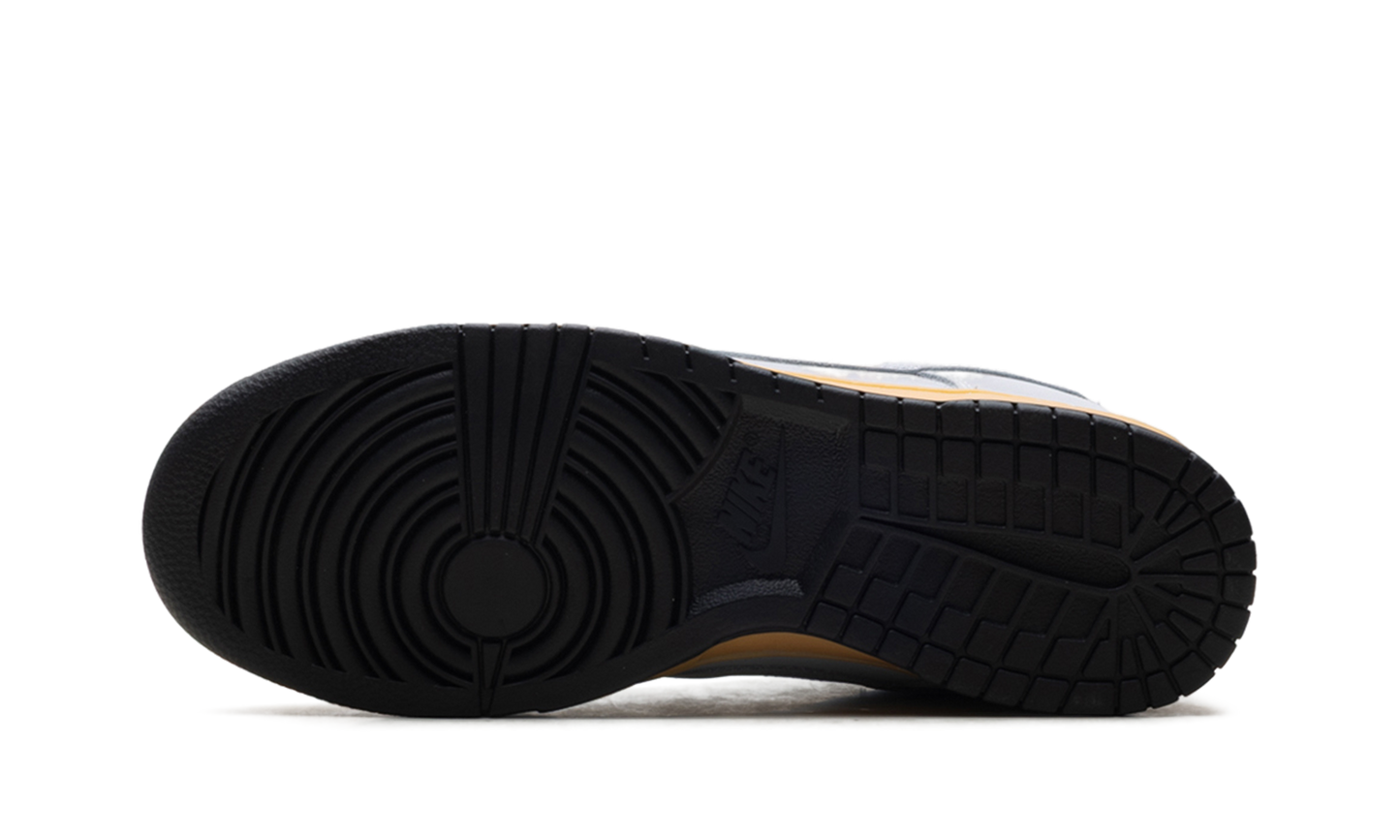 Dunk Low SE Wolf Grey