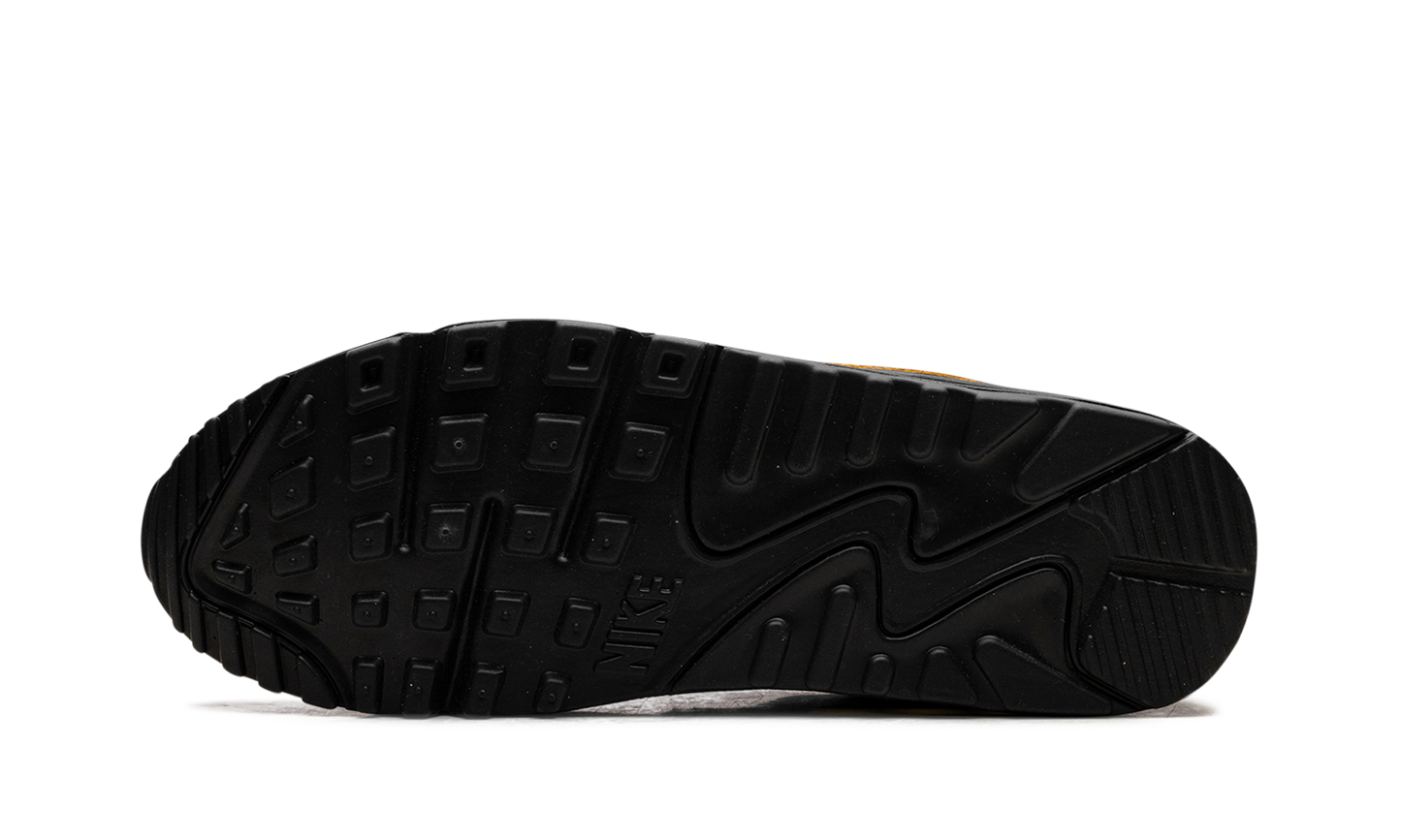 Air Max 90 Volcano