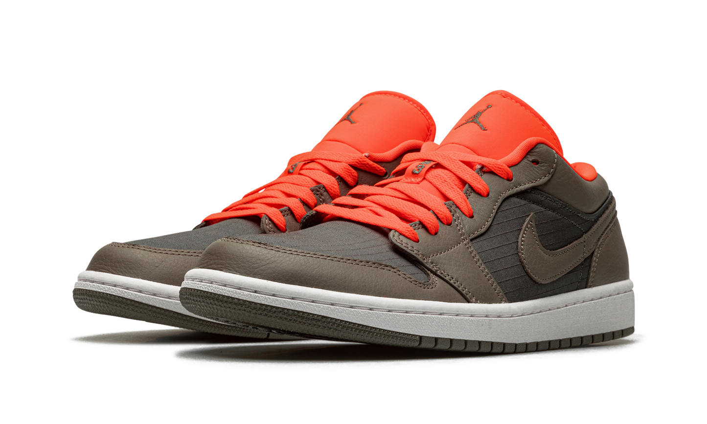 AIR JORDAN 1 LO SE WMNS Black / Olive/ Bright Crimson