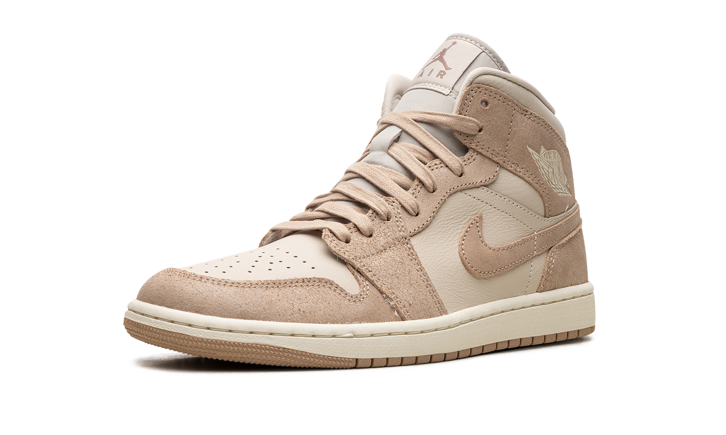 AIR JORDAN 1 MID SE WMNS Legend Light Brown