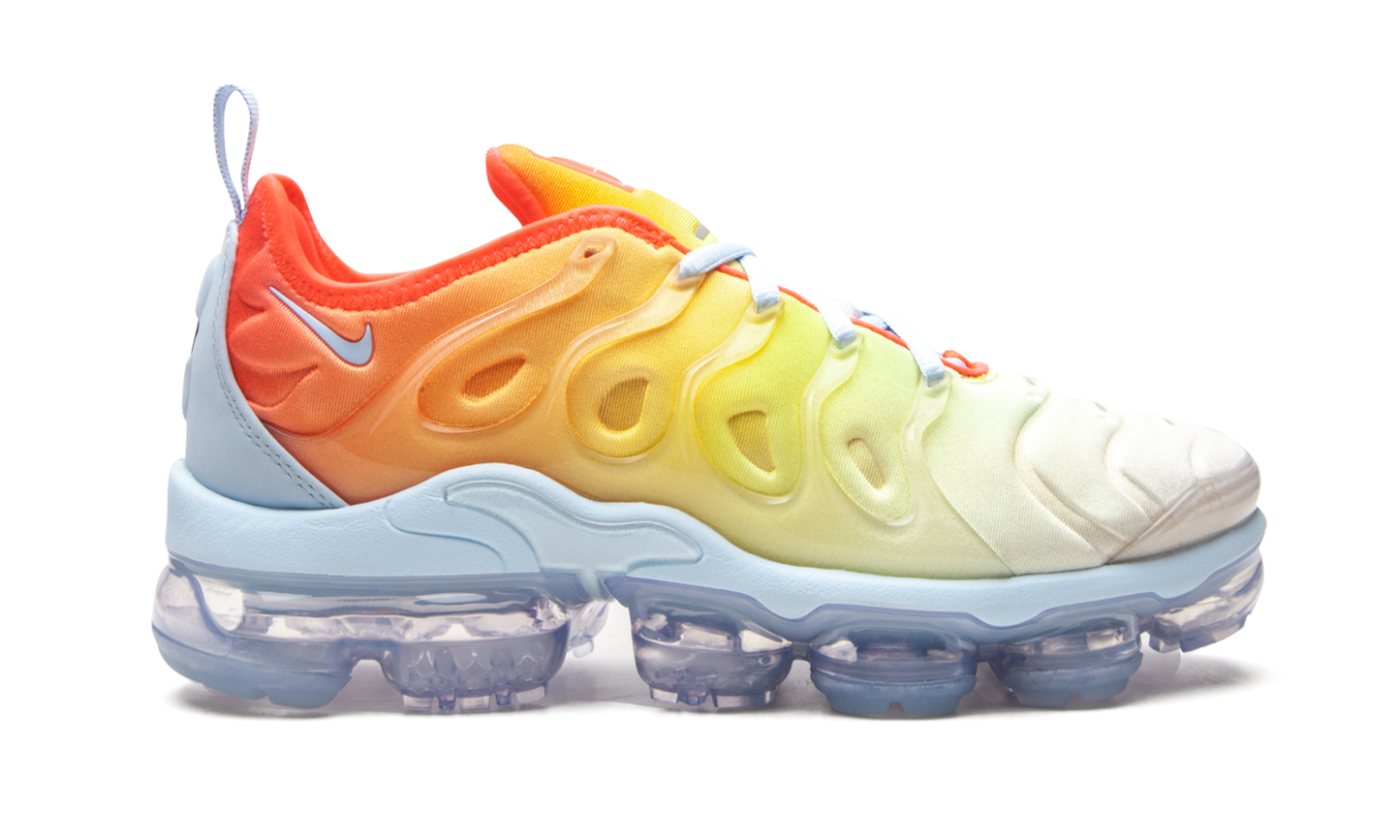 WMNS VaporMax Plus Sunrise