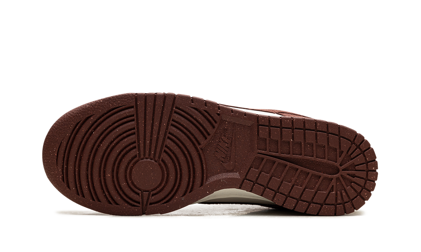 Dunk Low Next Nature WMNS Red Sepia