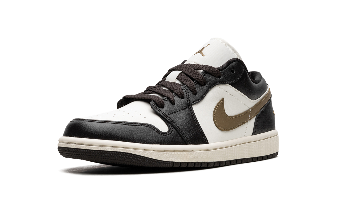 Air Jordan 1 Low WMNS Shadow Brown