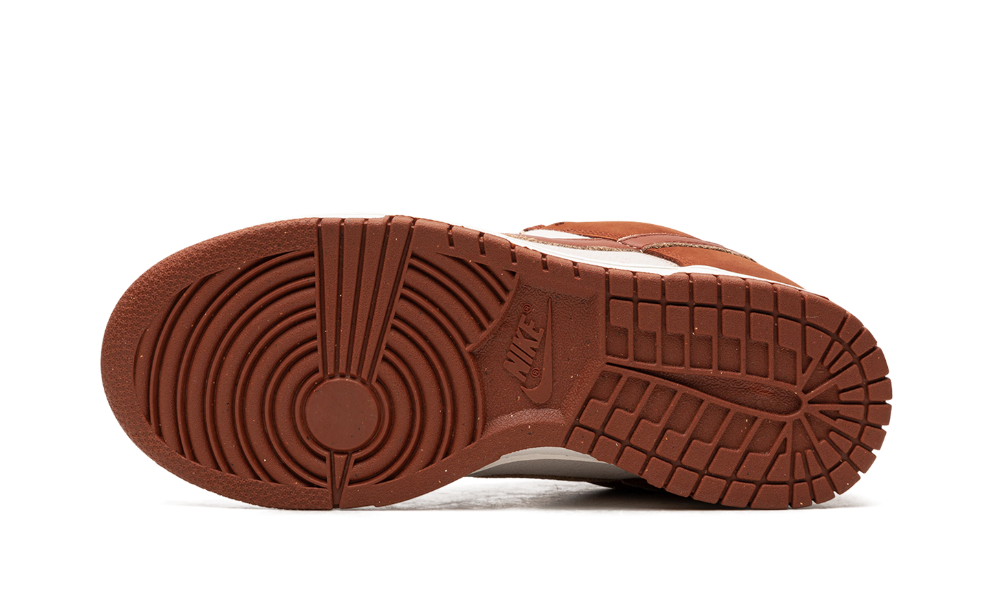 NIKE DUNK LO LX WMNS Rugged Orange