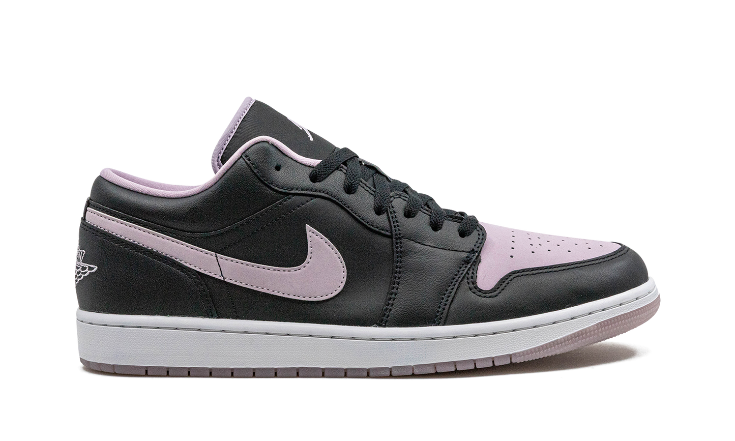 Jordan 1 Low SE Iced Lilac