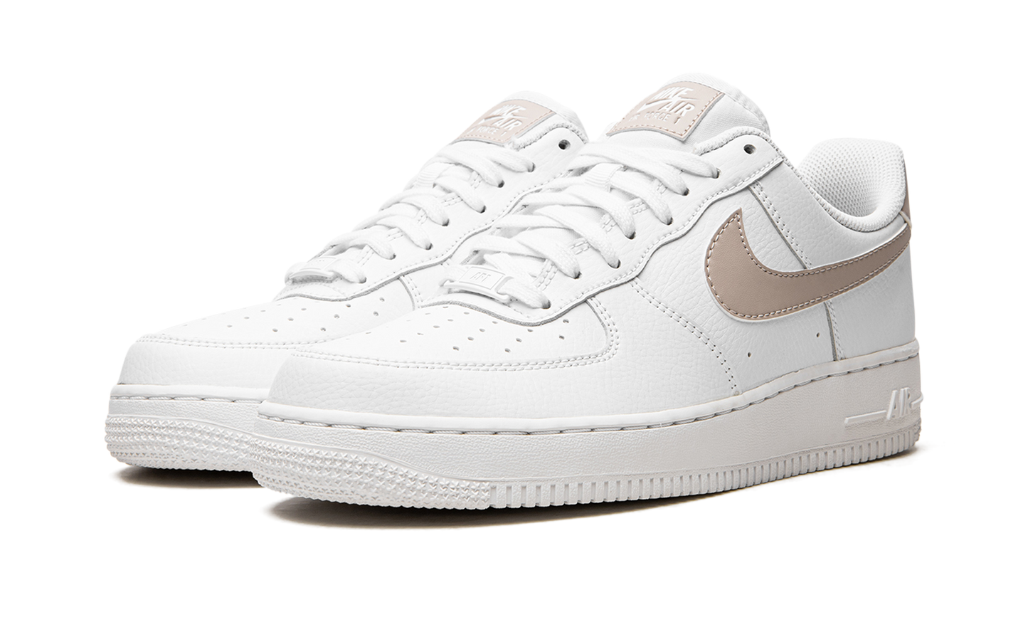 AIR FORCE 1 '07 LO WMNS White Fossil Stone (W)