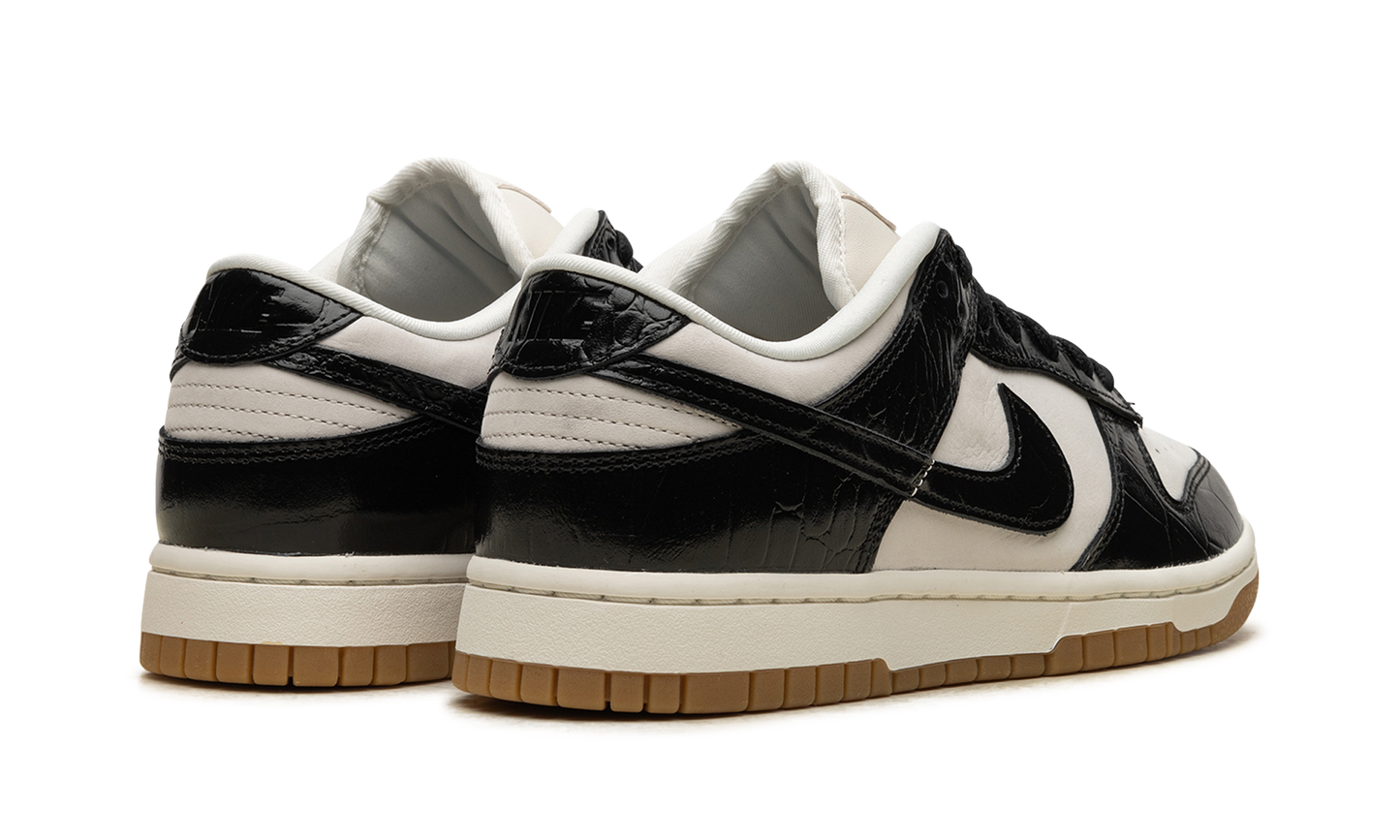Wmns Dunk Low LX Black Croc