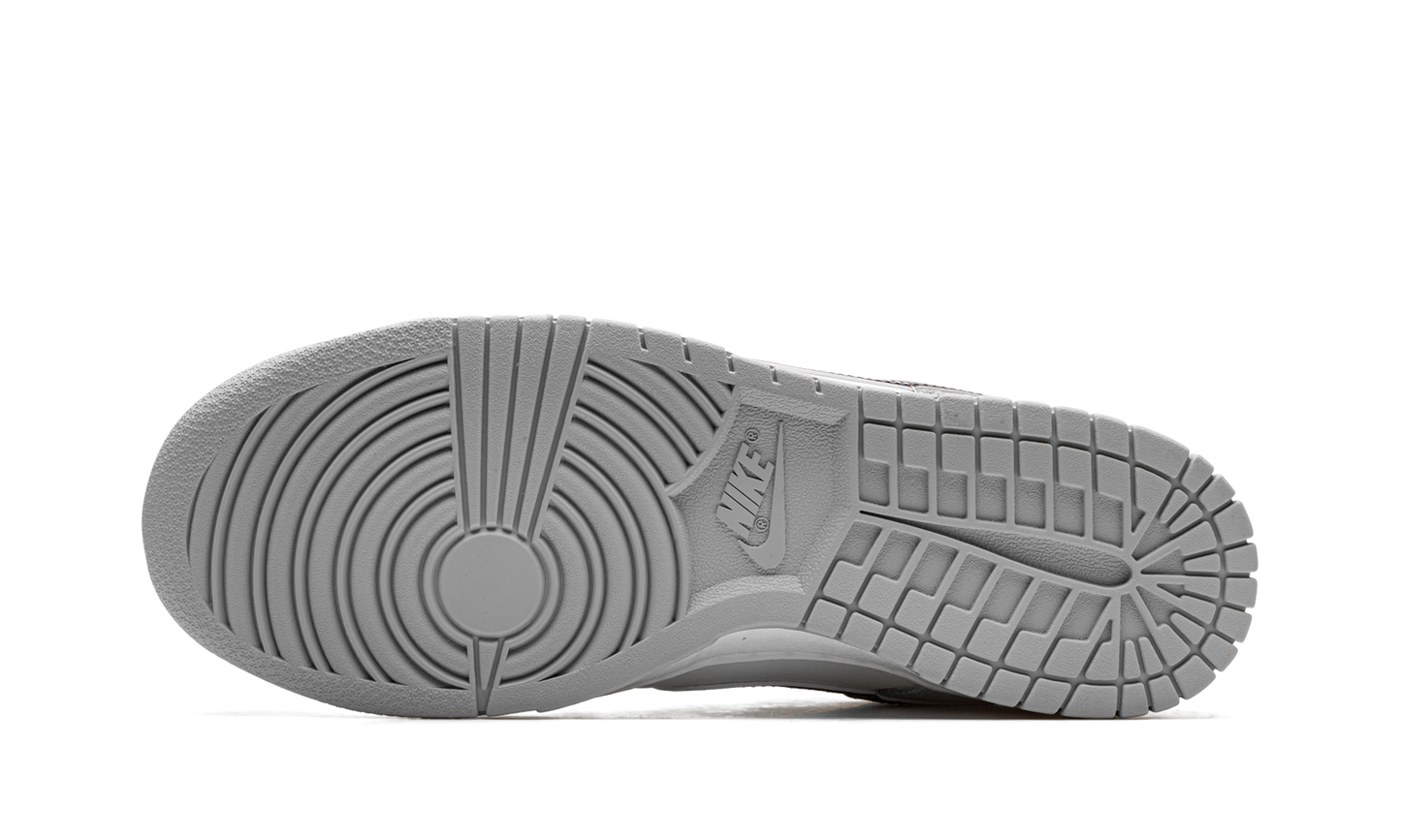 Dunk Low SE Lottery Pack - Grey