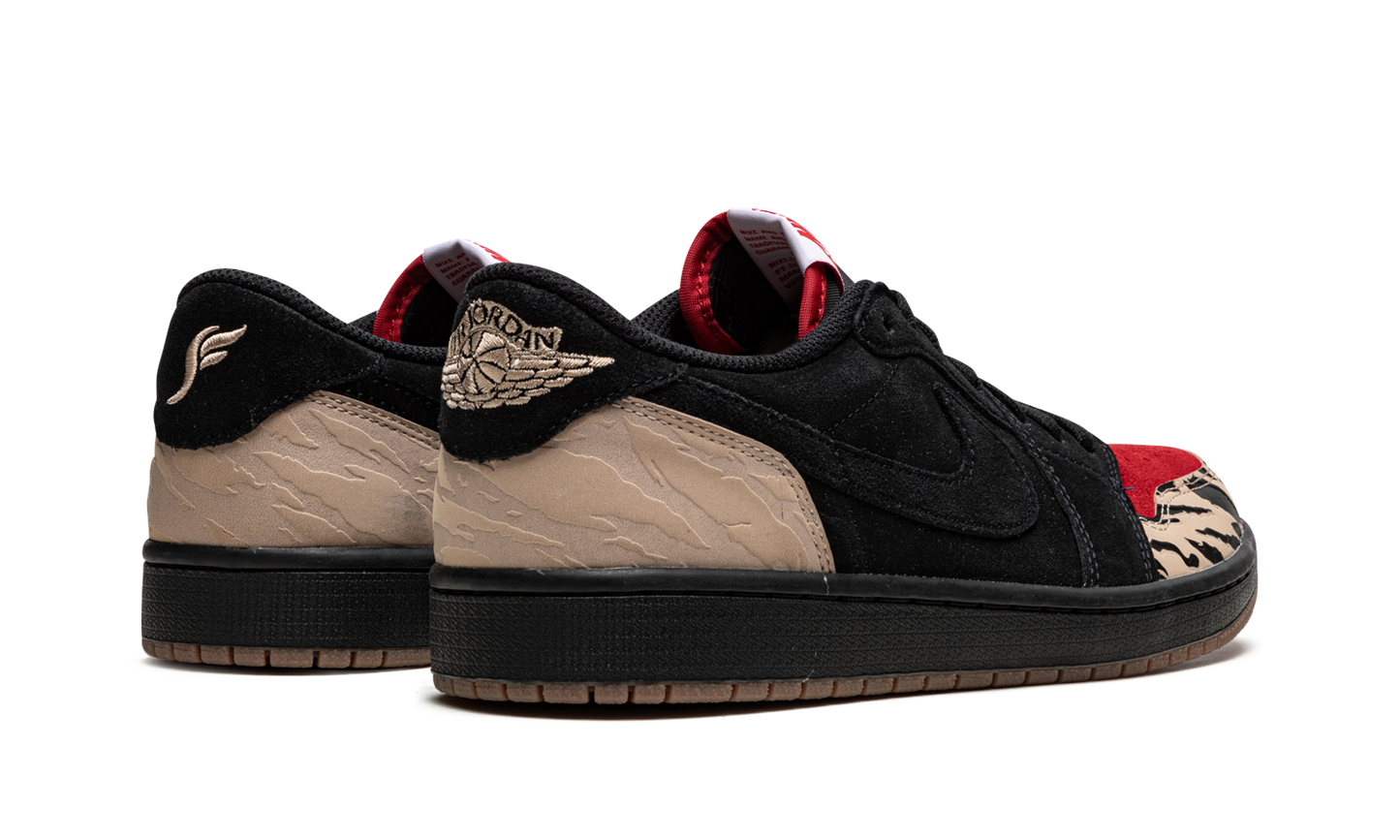 Air Jordan 1 Low SP SoleFly - Carnivore