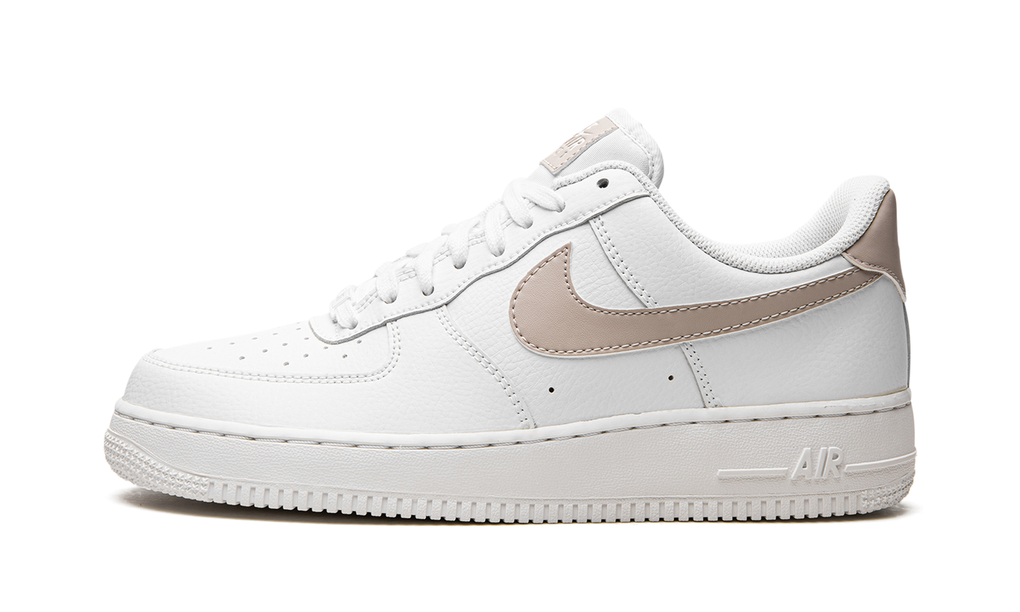 AIR FORCE 1 '07 LO WMNS White Fossil Stone (W)