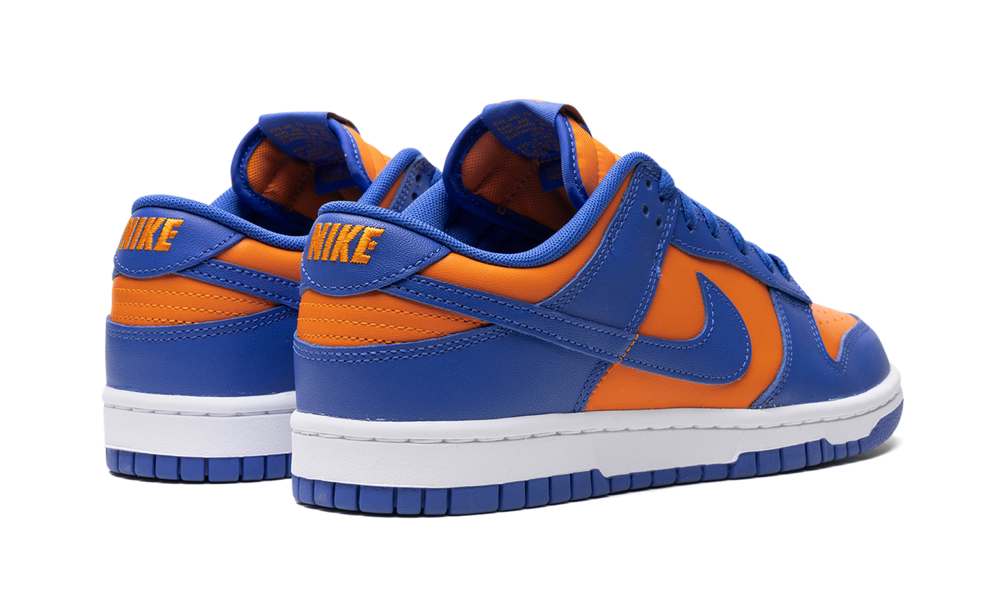Dunk Low Knicks